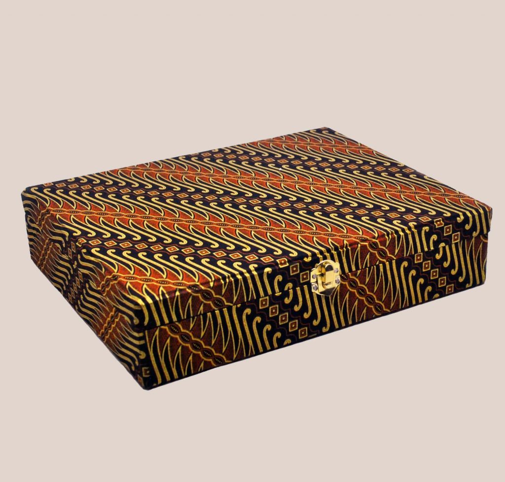Souvenir Premium Wayang Gunungan Pandawa 5 Logam Stage Kayu
