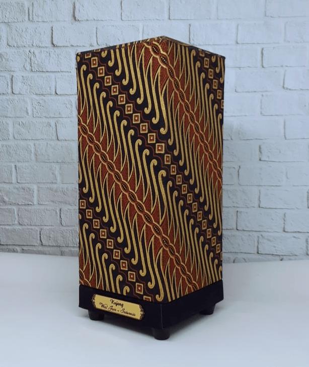 Miniatur Kujang Eksklusif Tutup Acrilic