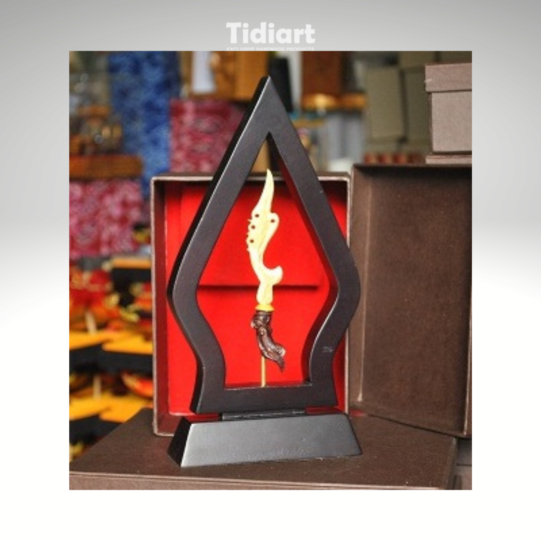 Miniatur Kujang Frame Gunungan