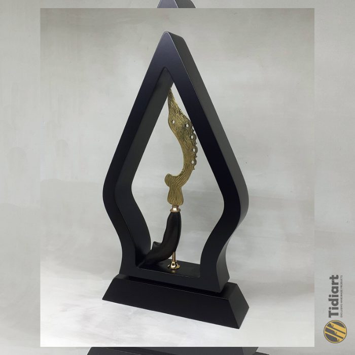 Miniatur Kujang Ciung Wanara Frame Gunungan Eksklusif