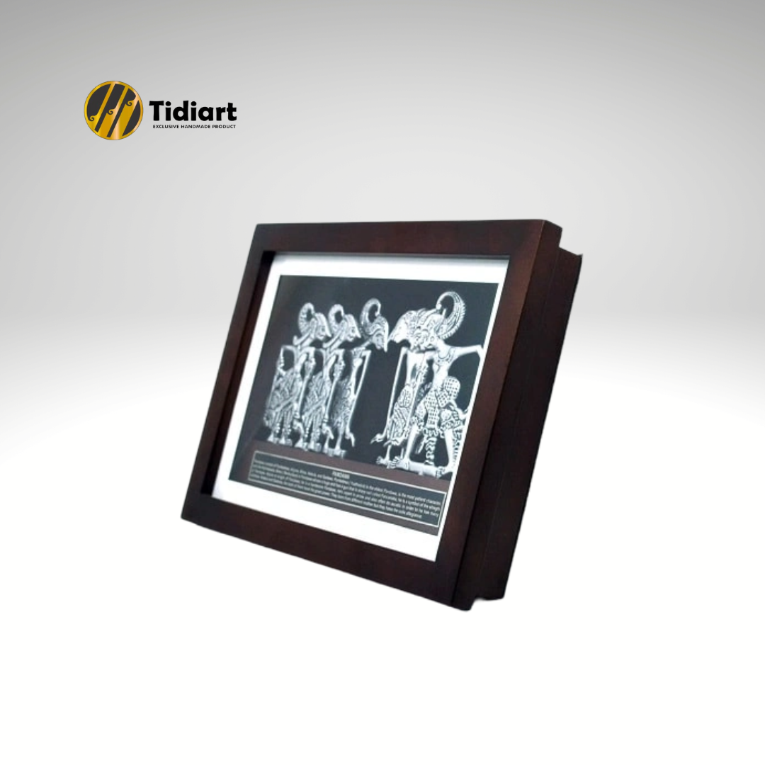Souvenir Indonesia Wayang Klithik Pandawa 5 Logam Frame Kaca Eksklusif
