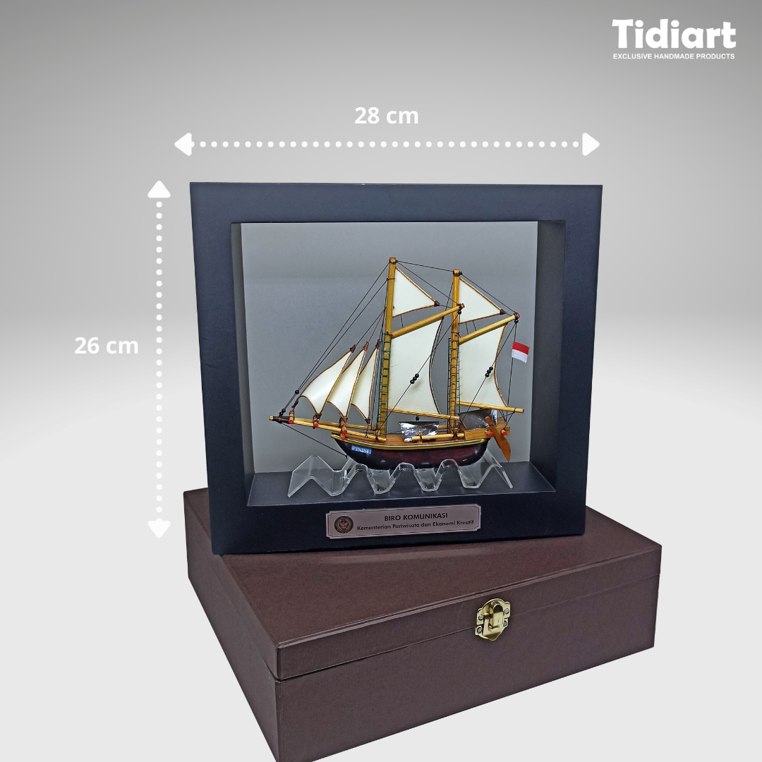 Miniatur Kapal Pinisi Frame Eksklusif - Salaka | (size: S) 